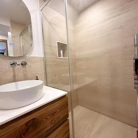 Horská chata Le 1853 *