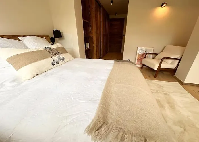 Le 1853 * שאמוני