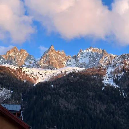 Le 1853 Chalet